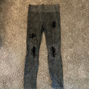 High-Waist Distressed Performance Leggings - Charcoal